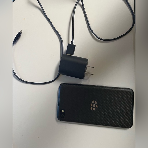 BlackBerry Z30 - Picture 4 of 4